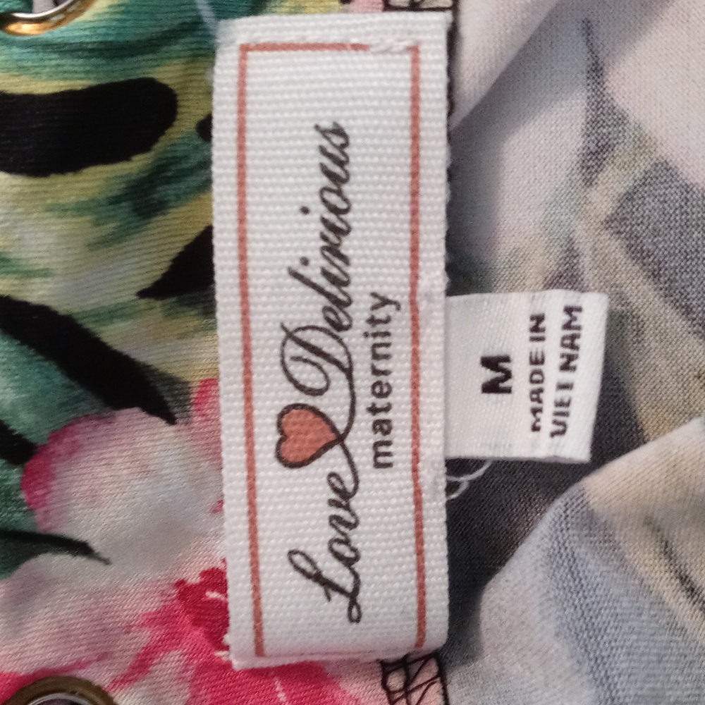 Love Delirious Maternity Floral Black Sleeveless Top - Picture 5 of 6